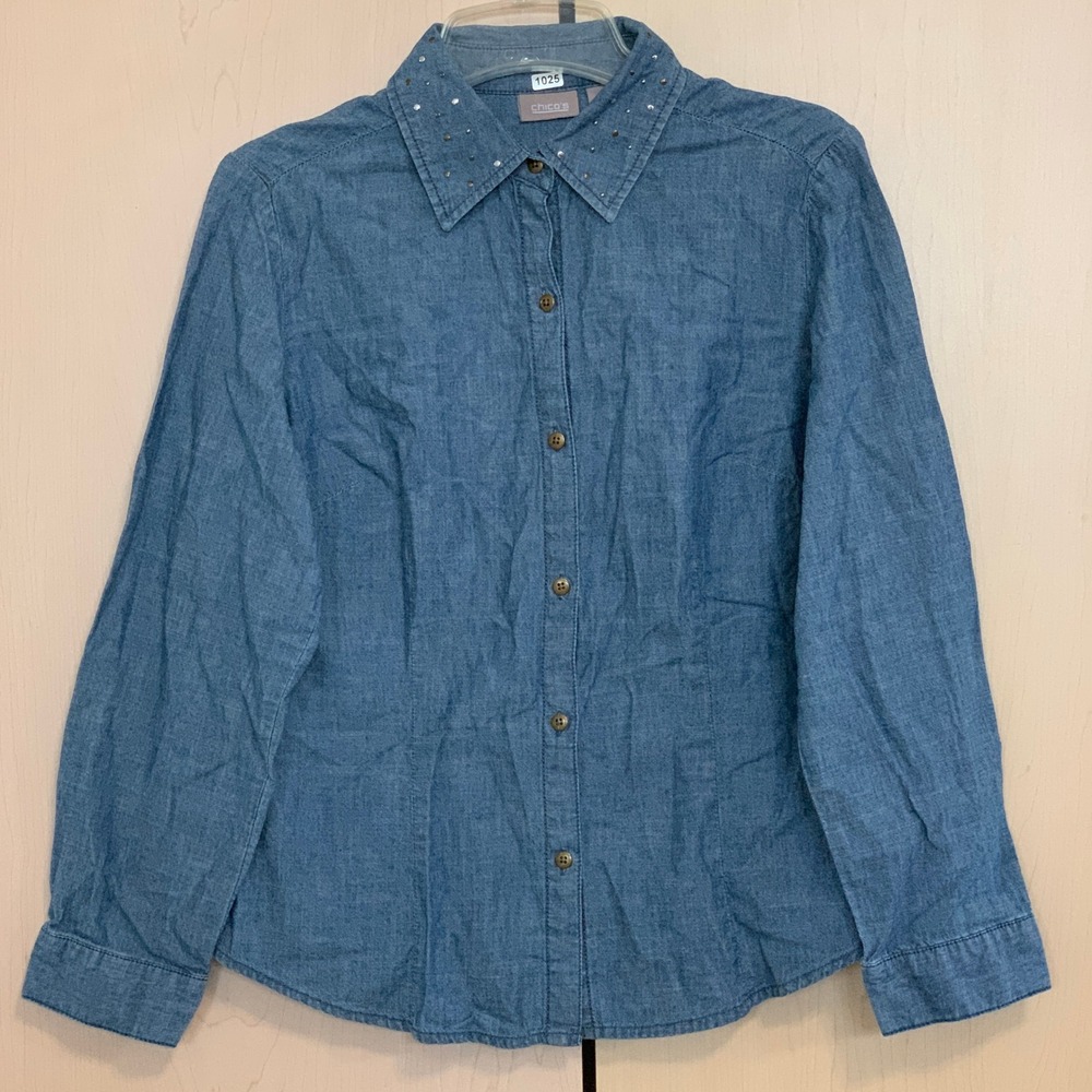 Chico's Denim Embellished Collar Button Down Long Sleeve Shirt‎ Size 1 M/8